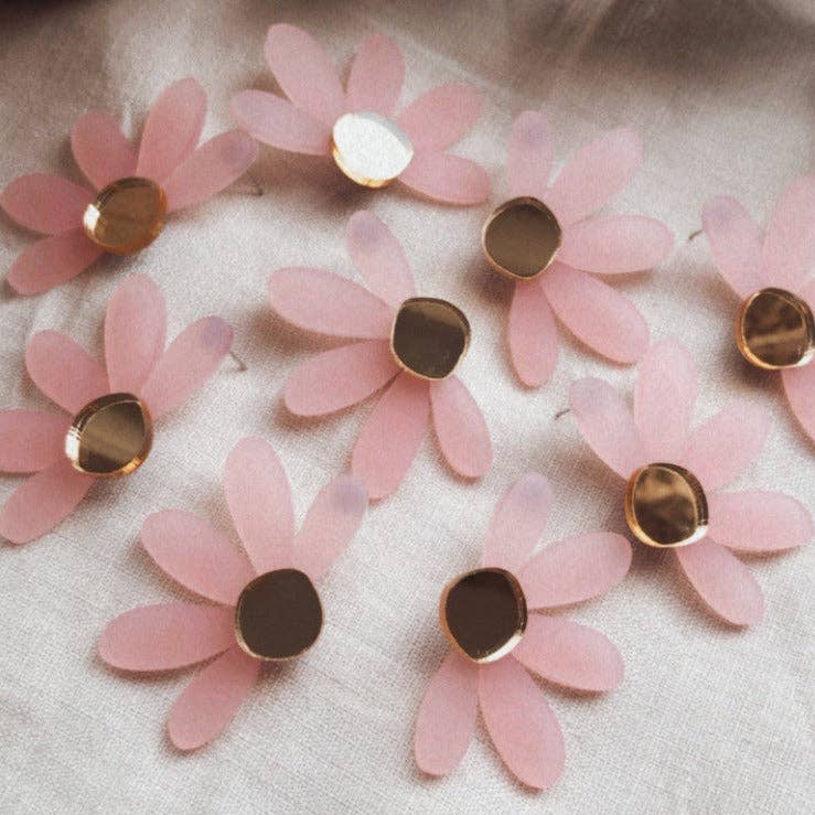 Jumbo Daisy Stud earrings | Frosted Pink + Gold