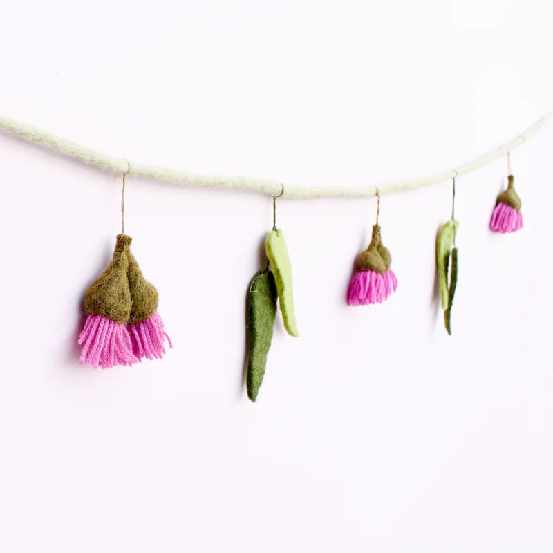 Gum Blossom Garland