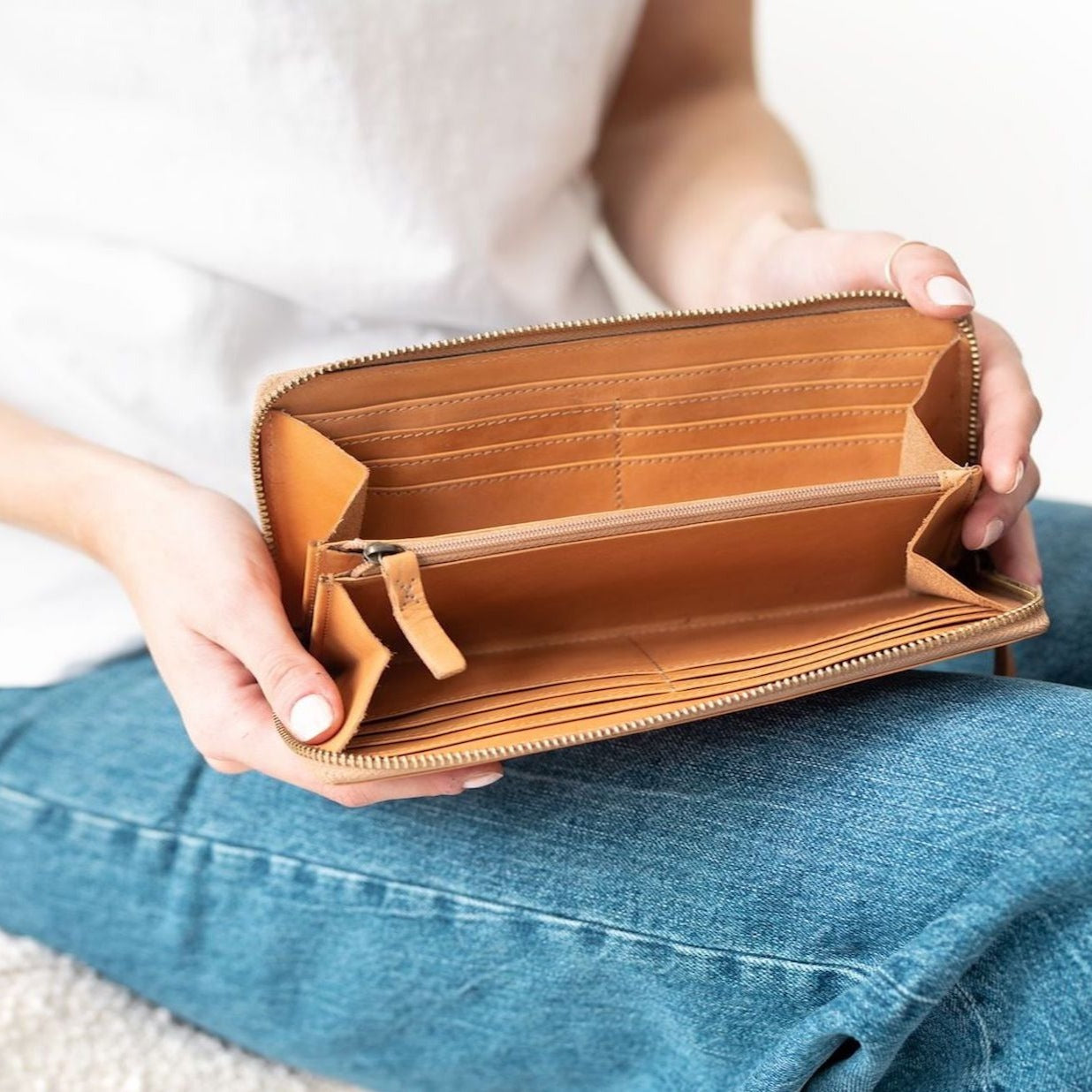 Juju Slim Wallet - Tan